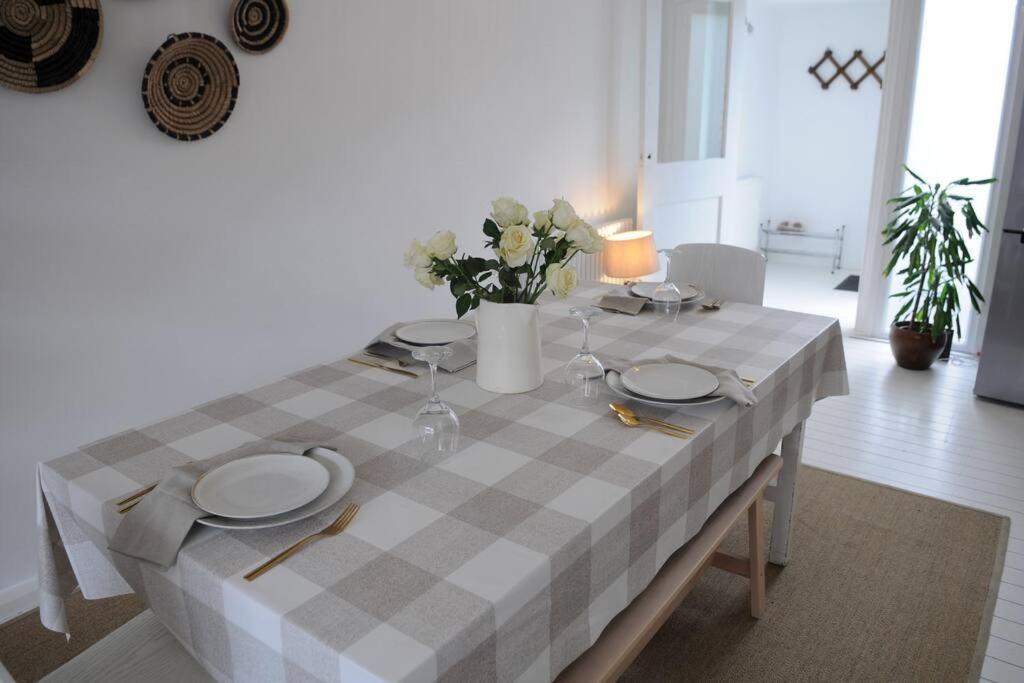 Light Filled Mid- Century 3 Bed Cottage In Dulwich ロンドン エクステリア 写真